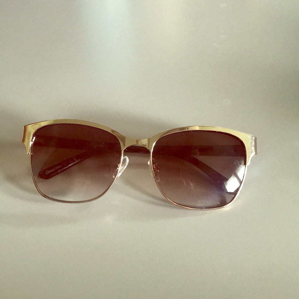 Nine West gold rimmed sunglasses